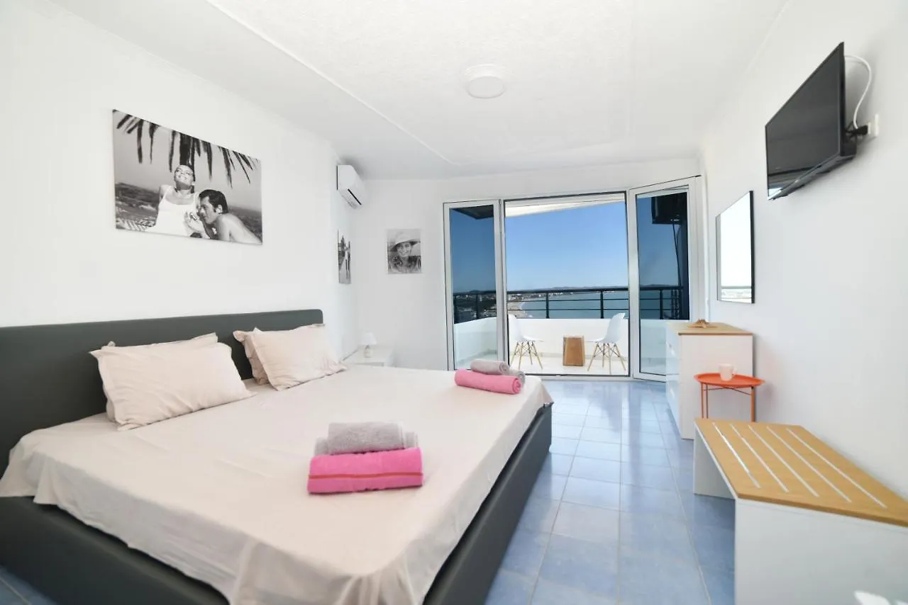Beachfront Marilyn Durres
