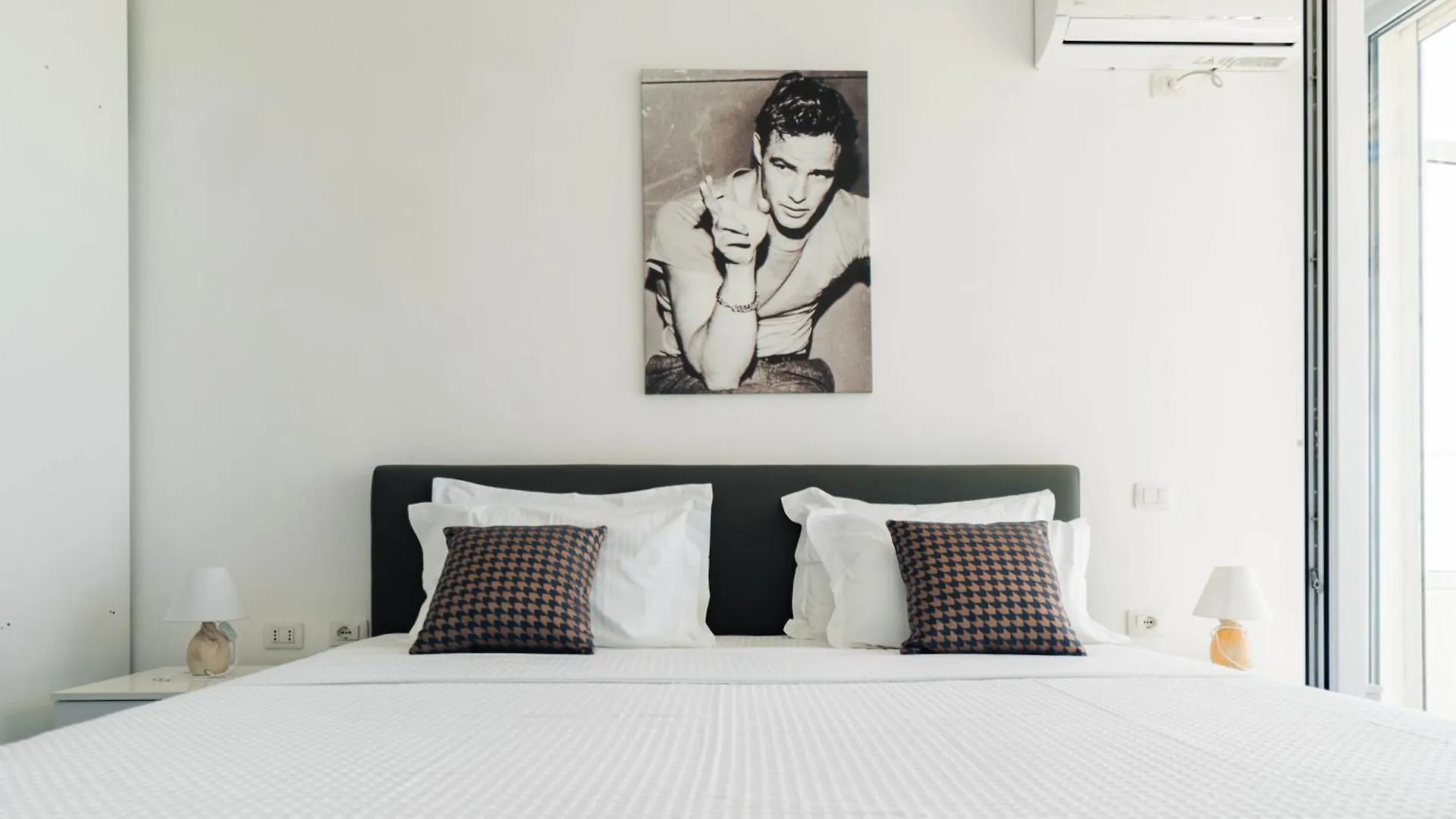 Beachfront Marilyn Durres