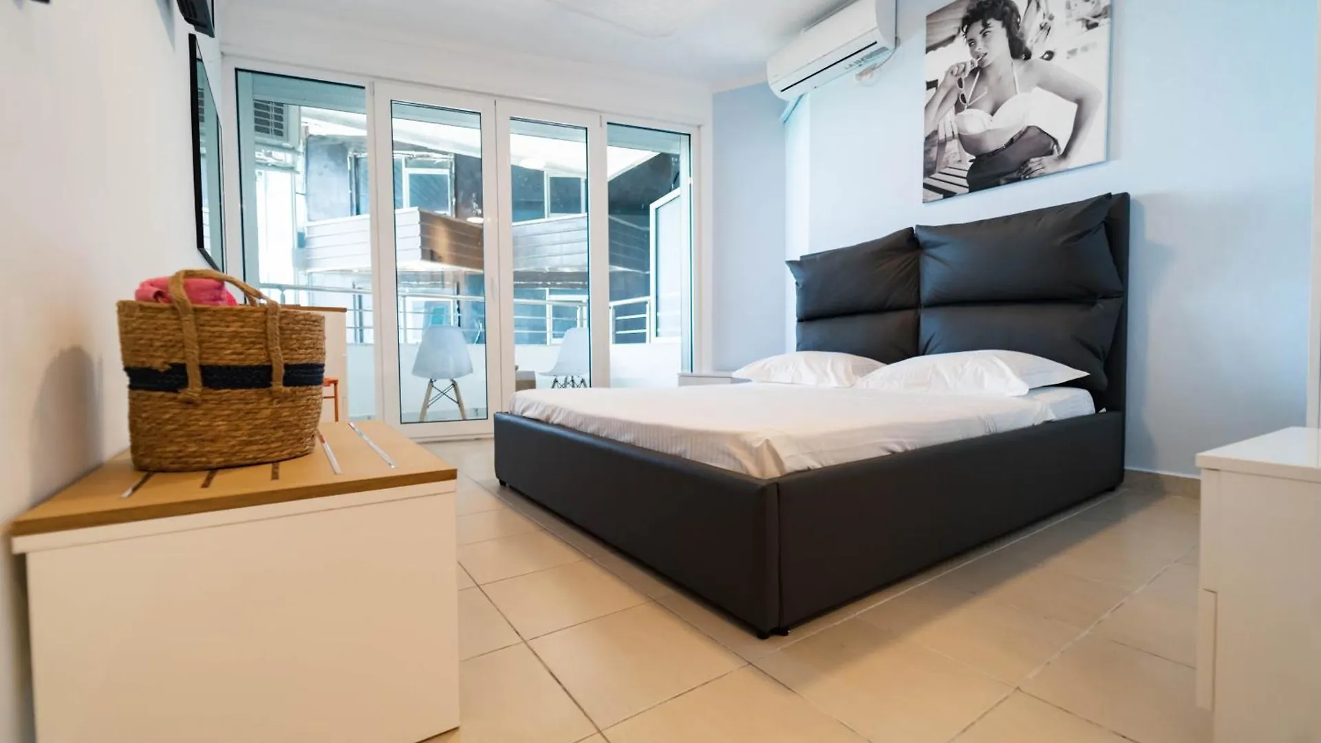 Apartment Beachfront Marilyn Durres