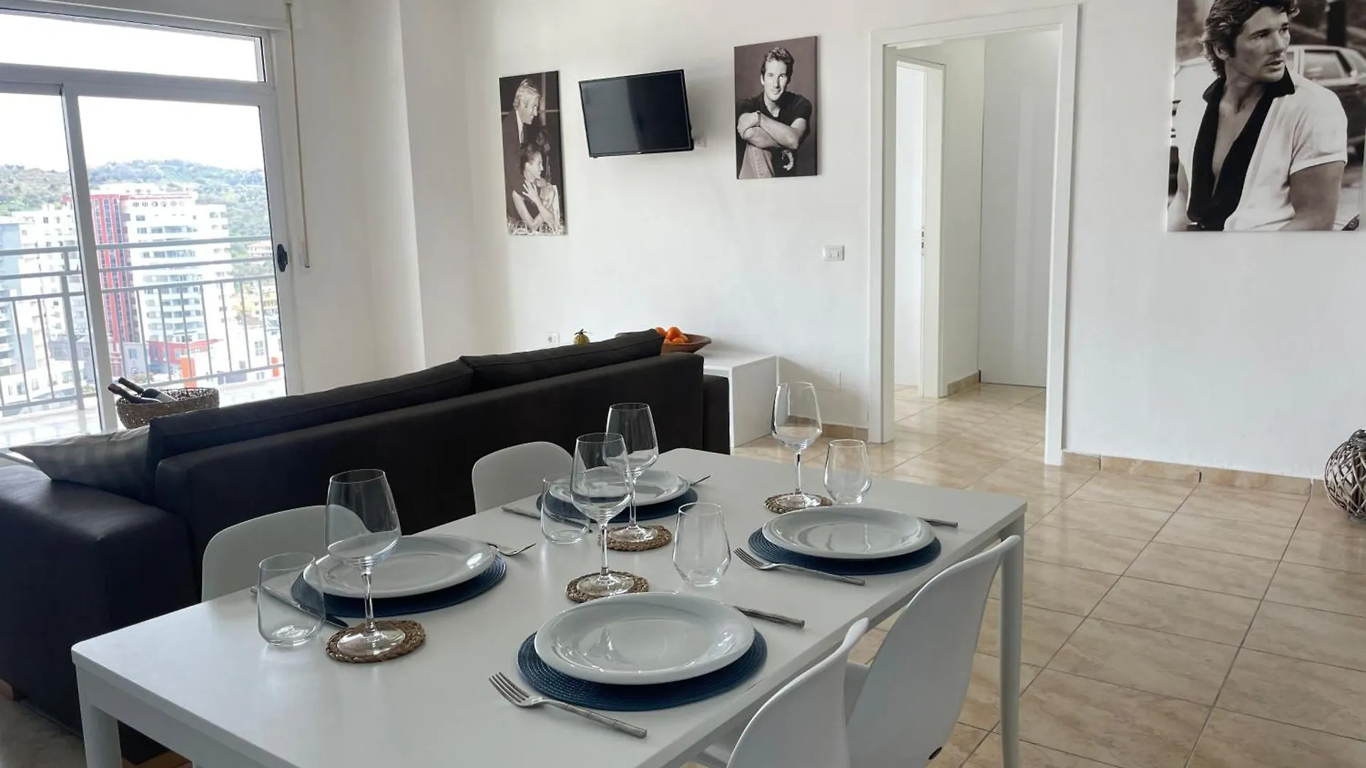 Beachfront Marilyn Durres Apartment