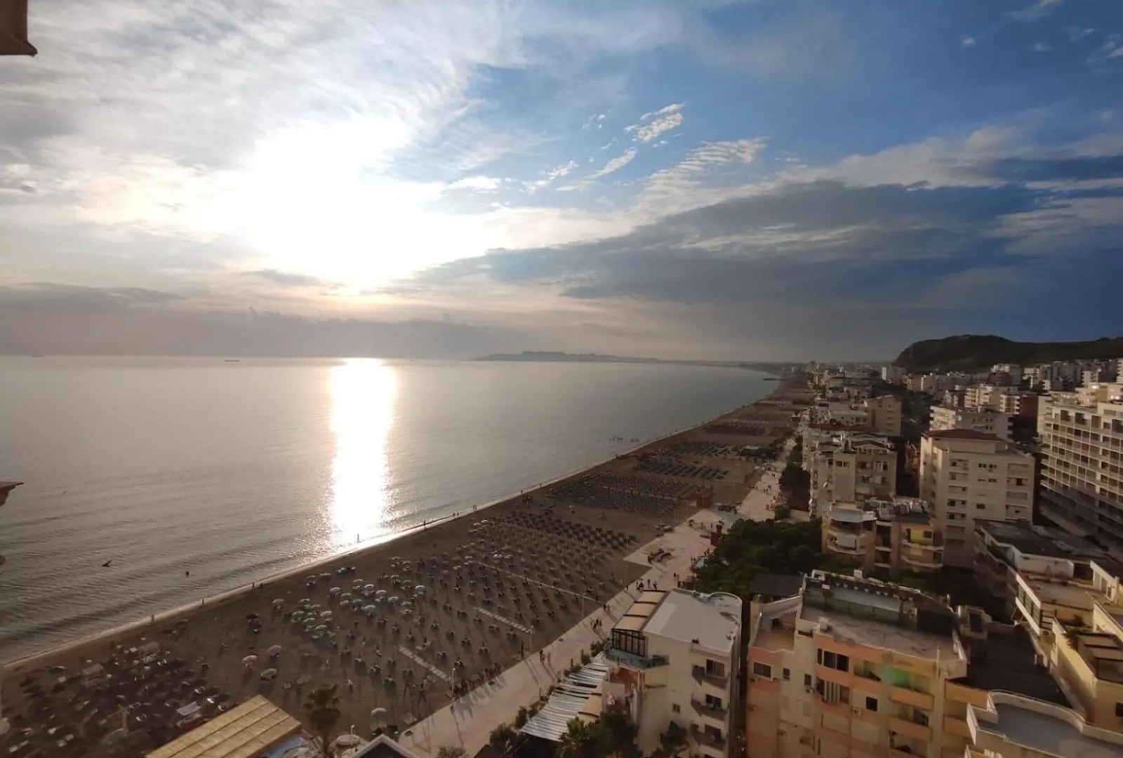Apartment Beach Front Marilyn Durrës