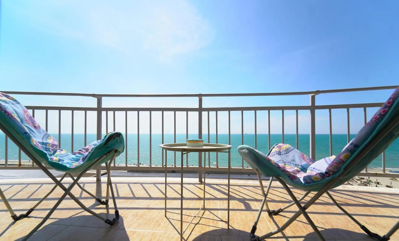 Beachfront Marilyn Durres