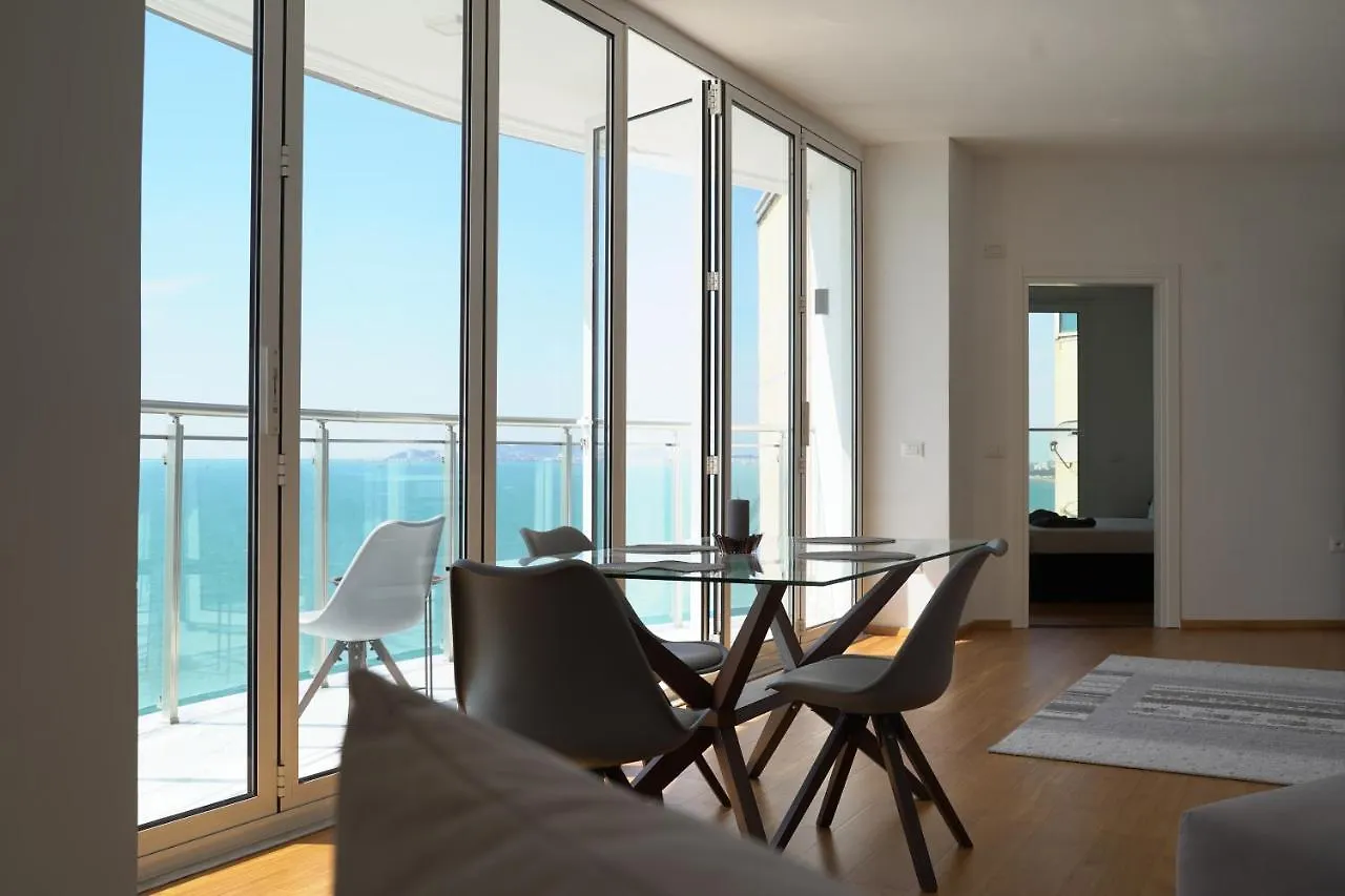 Beachfront Marilyn Дуррес Албания