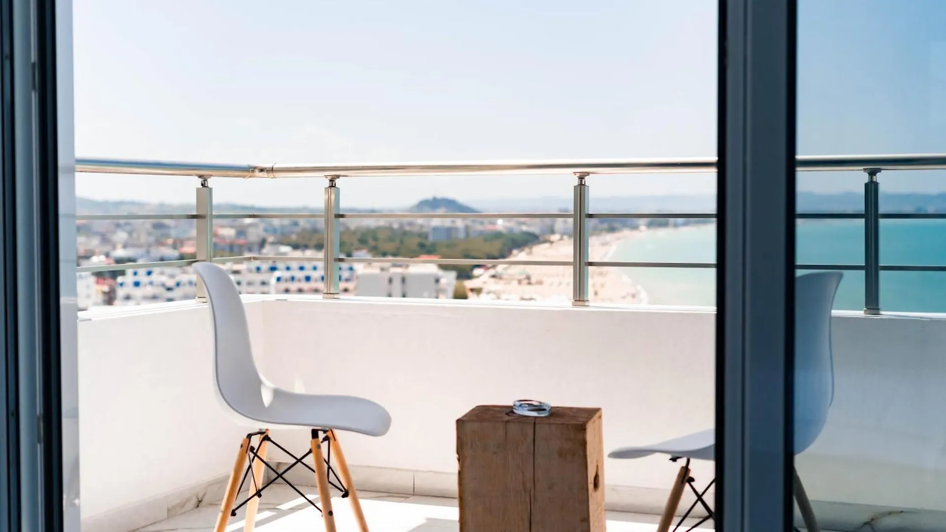 Apartment Beachfront Marilyn Durres