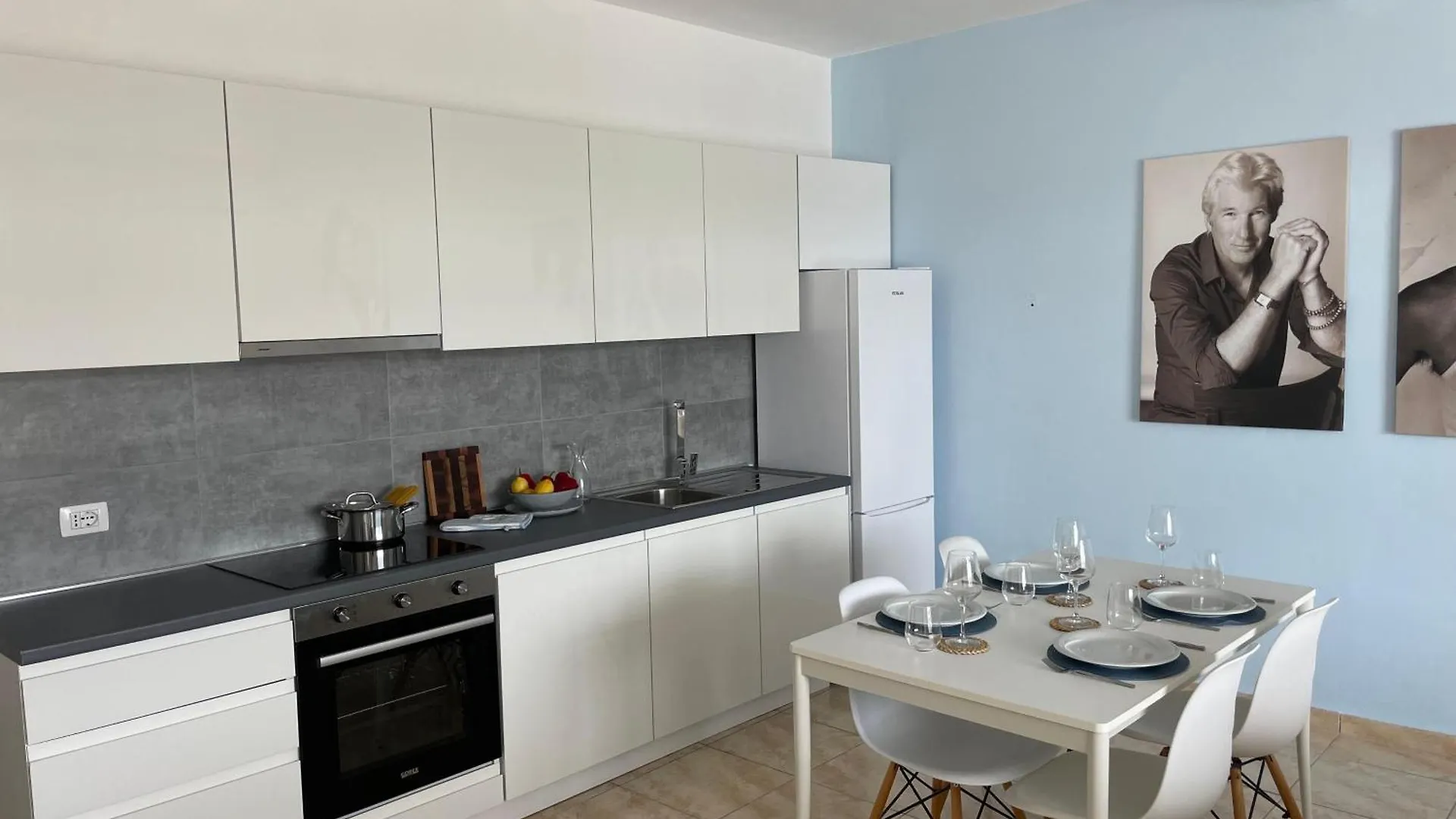Beachfront Marilyn Durres 0*,