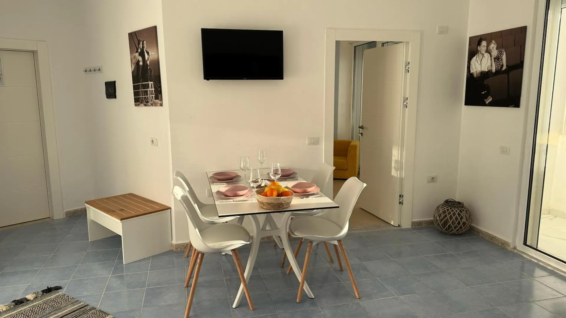 Апартаменты Beachfront Marilyn Дуррес